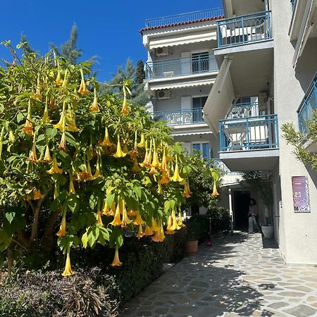 Drossinos Studios Poros Town Bagian luar foto